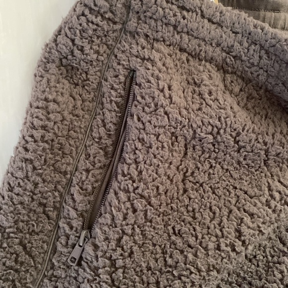 NWT SKIMS Teddy Jogger - Picture 5 of 8